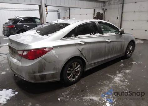 2013 Hyundai Sonata Gls z USA, uszkodzony, nr VIN 5NPEB4AC9DH762736